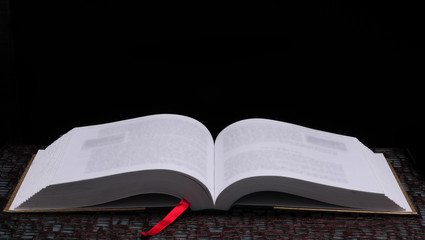 探索Python世界，精选源码分享网站大揭秘