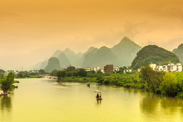 高效搭建精美网页，精选网页设计模板HTML代码解析