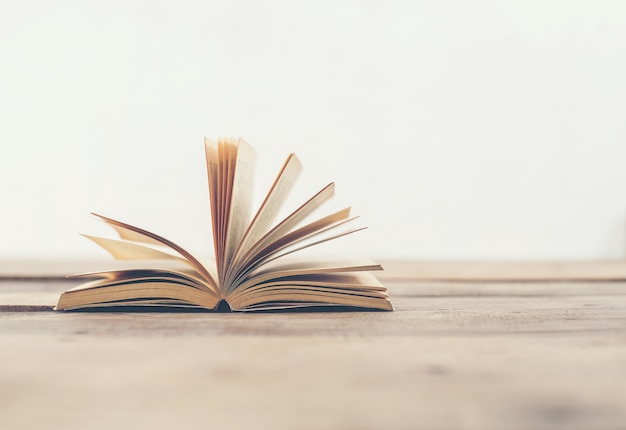 解码H5视频直播源码，构建跨平台实时互动新生态