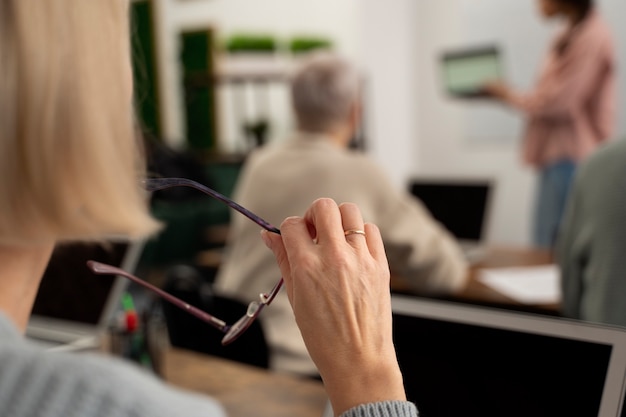 HTML中打开网址的多种方法与实现技巧